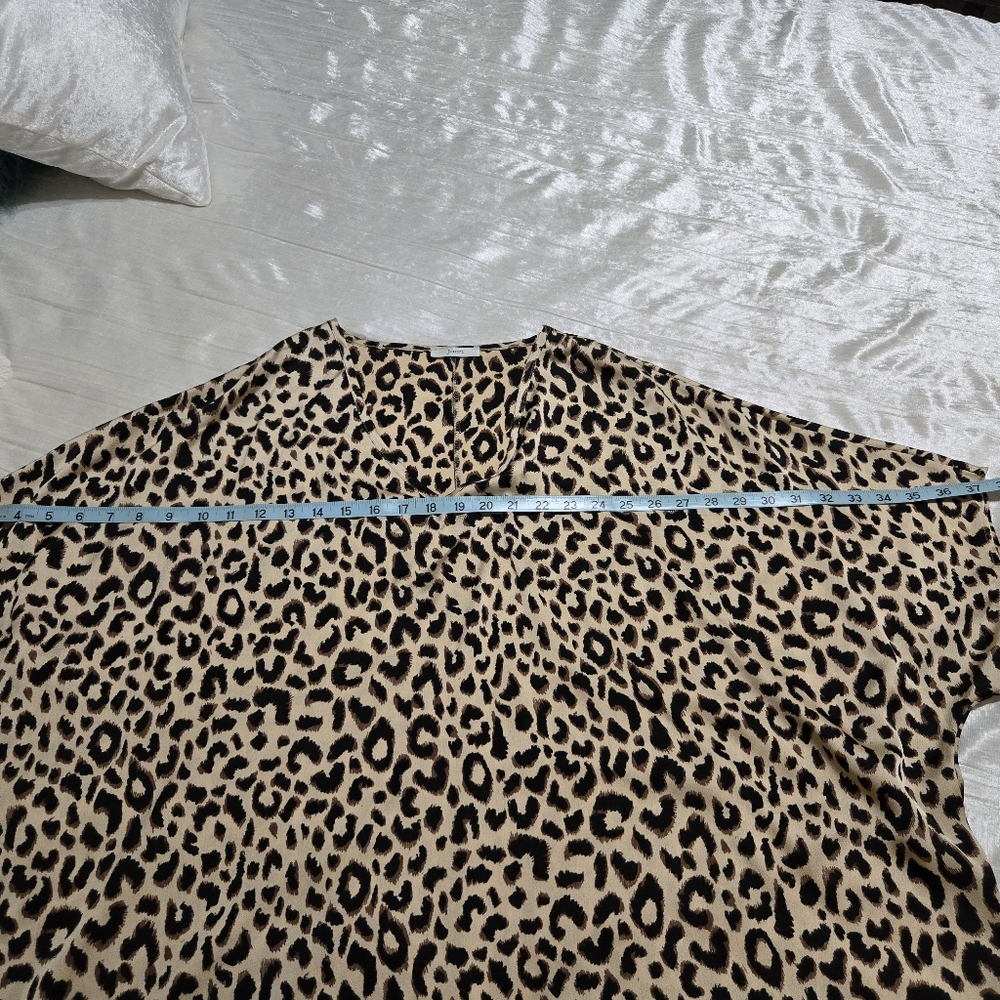 JODIFL Tan and Cream Oversized Leopard Print Tunic. NWOT. Never Worn! - Picture 5 of 6
